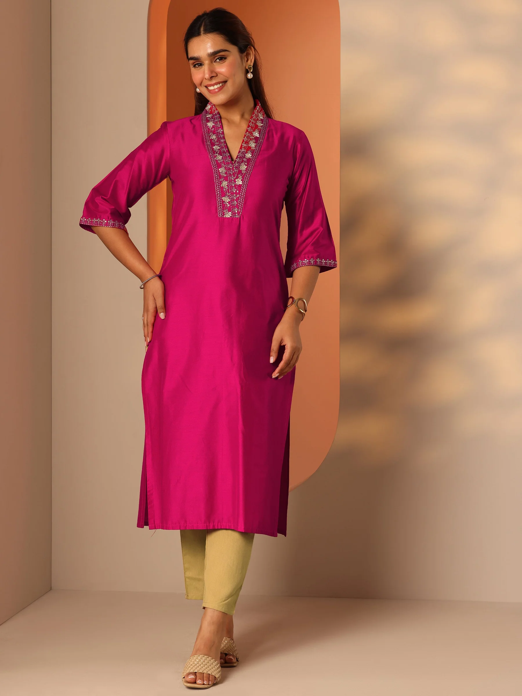 Pink Embellished Silk Blend Straight Kurta - Image 2