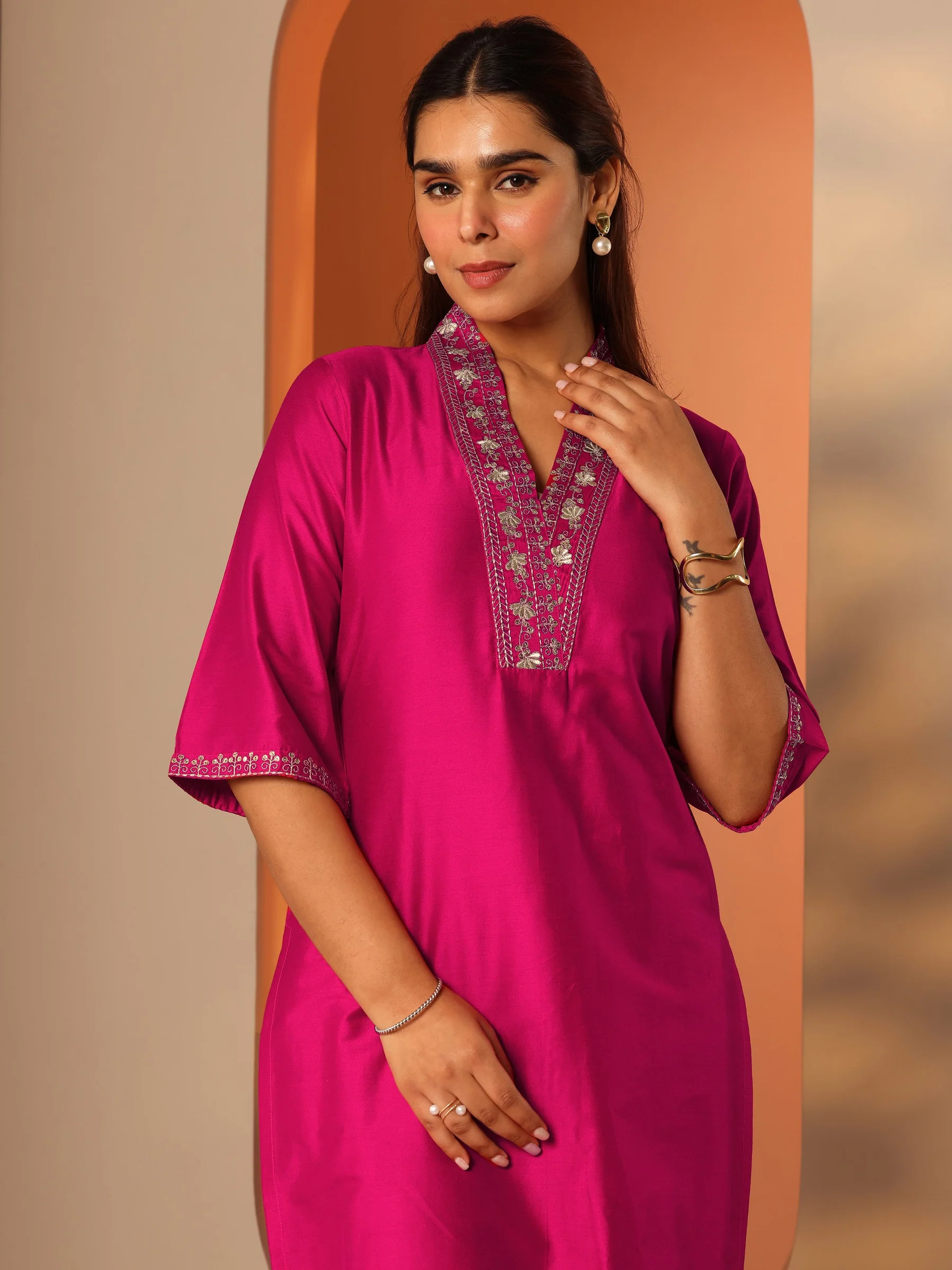 Pink Embellished Silk Blend Straight Kurta - Image 6