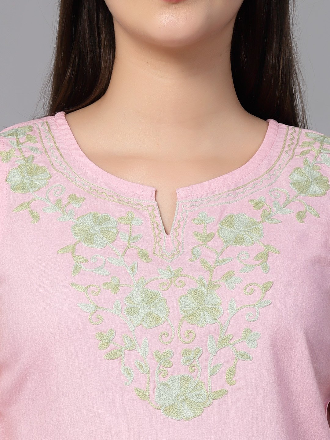 Nadia Kashmiri Light Pink Sleeveless Kurti - Image 8